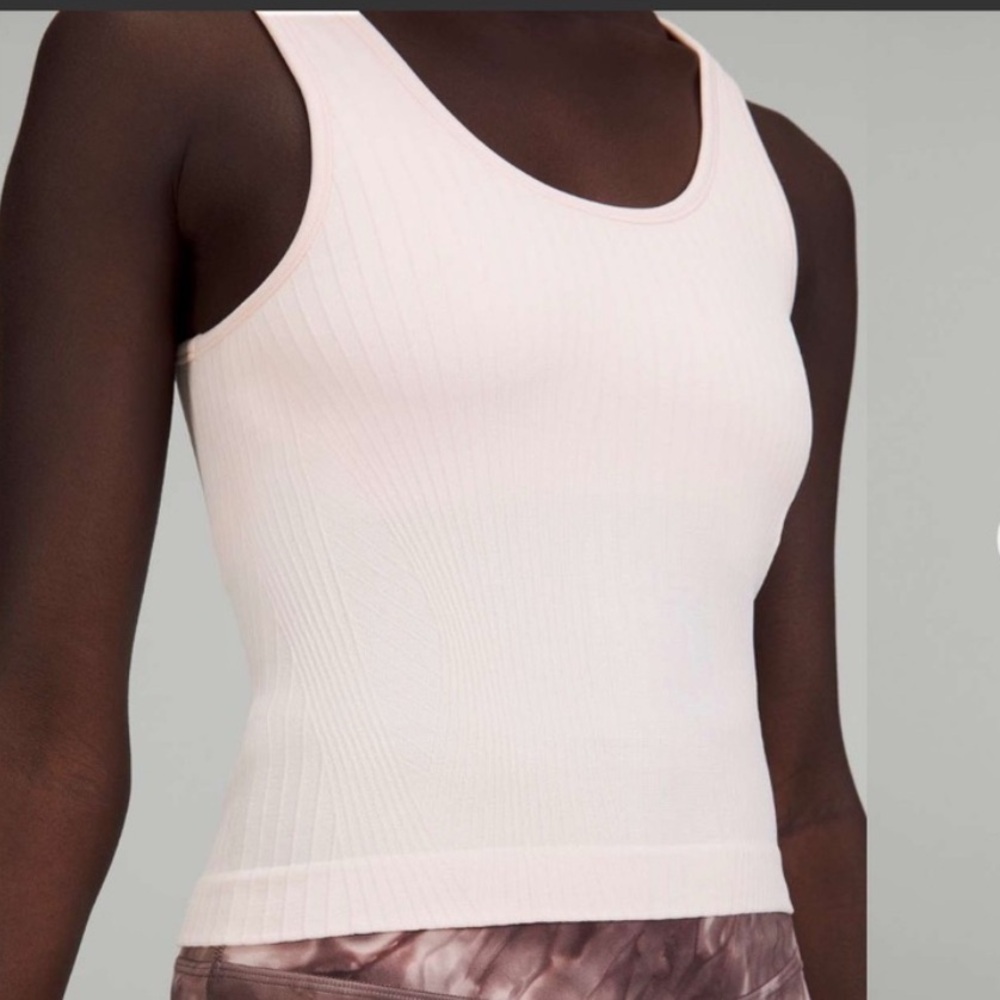Lululemon top